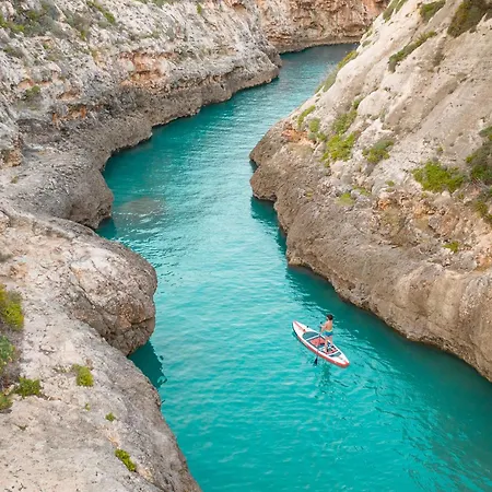 Solaris Gozitan Villa With Pool - Happy Rentals