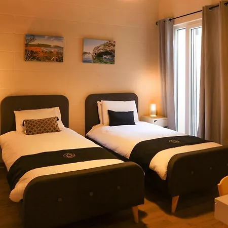 Solaris Gozitan Villa With Pool - Happy Rentals *