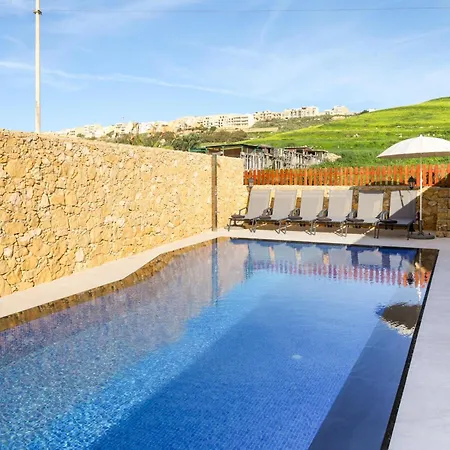 Solaris Gozitan Villa With Pool - Happy Rentals Apartment *