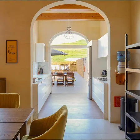 Solaris Gozitan Villa With Pool - Happy Rentals * Għasri