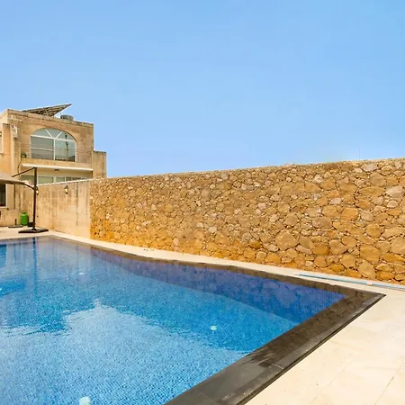 Solaris Gozitan With Pool - Happy Għasri