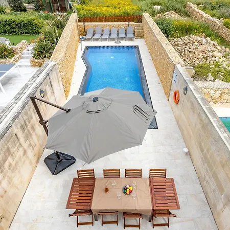 Solaris Gozitan Villa With Pool - Happy Rentals Διαμέρισμα Għasri