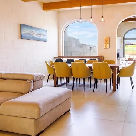 Solaris Gozitan With Pool - Happy * Għasri