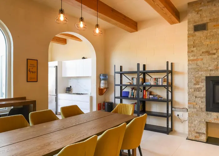 Solaris Gozitan With Pool - Happy