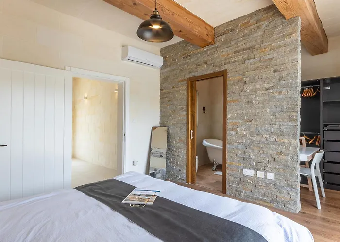 Solaris Gozitan With Pool - Happy